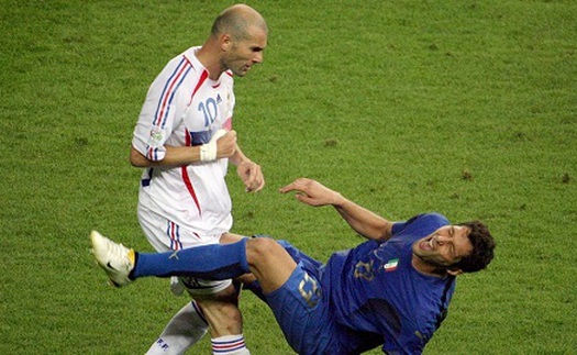 Tròn 9 năm Italy vô địch World Cup 2006: Xem lại cú húc đầu KINH ĐIỂN của Zidane!