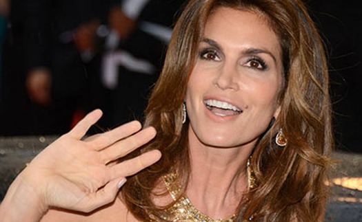 Cindy Crawford làm phim về cuộc chiến ngầm trong làng người mẫu