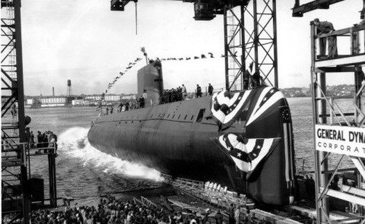 Tàu ngầm hạt nhân đầu tiên trên thế giới USS Nautilus và cuộc chạy đua dưới lớp băng vĩnh cửu