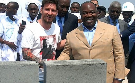 Messi bị cáo buộc ủng hộ chế độ độc tài ở Gabon