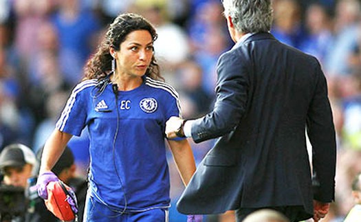 Mourinho nợ Eva Carneiro một lời xin lỗi