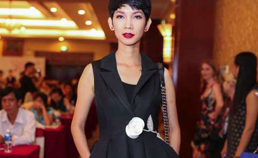 Xuân Lan, Hoàng Yến, Hoàng My cùng xuất hiện ở Hoa hậu Hoàn vũ 2015