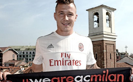 Juraj Kucka chính thức gia nhập AC Milan