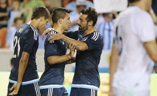 Argentina 7-0 Bolivia: Messi, Aguero và Lavezzi cùng lập cú đúp, Argentina đại thắng