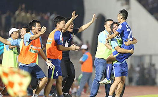 Vòng 25 V-League: Tránh cảnh 'chợ chiều'