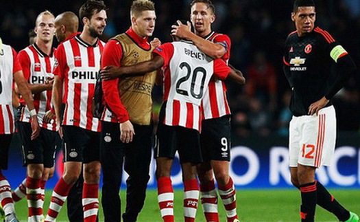 Paul Scholes vẫn khen ngợi Man United dù thua PSV