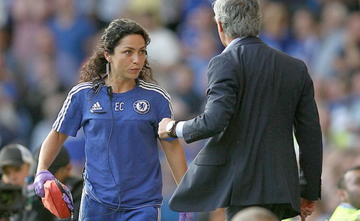 FA tuyên Mourinho trắng án trong vụ Carneiro