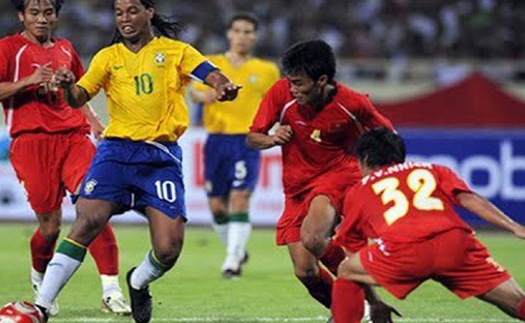 Ronaldo, Ronaldinho có thể sang Việt Nam du đấu vào tháng 4/2016