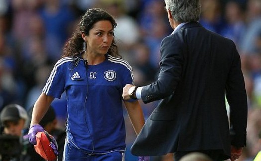 Chelsea không bồi thường một xu cho Mourinho vì bác sĩ Eva Carneiro