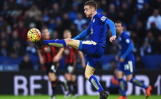 Lo ngại Chelsea và Man United, Leicester 'trói' Vardy bằng lương cao ngất