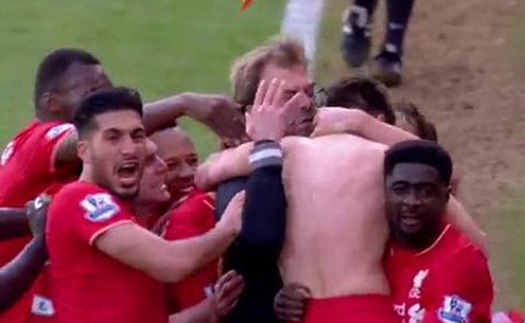 Juergen Klopp VỠ KÍNH vì ăn mừng bàn thắng của Lallana