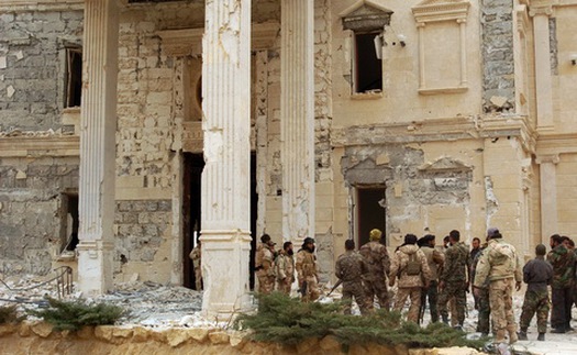 IS đang bị đánh bật khỏi thành phố 'đầy cổ vật' Palmyra