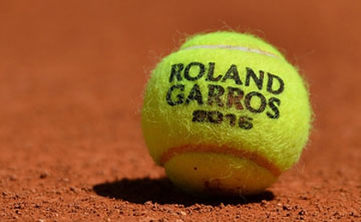 Tennis ngày 23/5: Nhiều trận đấu ở Roland Garros bị hoãn. Nadal không thể bất bại nữa