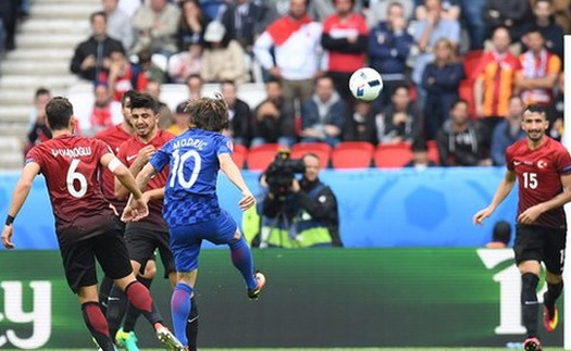 VIDEO: Chiêm ngưỡng những bàn thắng đẹp nhất của Luka Modric