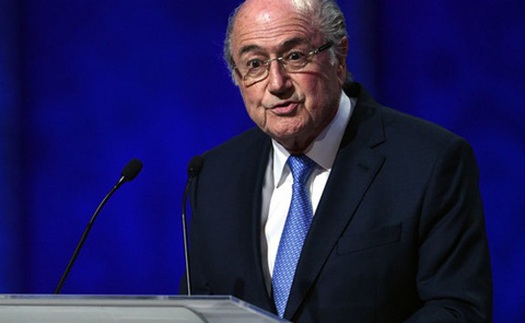 UEFA nói gì về cáo buộc dàn xếp ở EURO 2016 của Sepp Blatter?