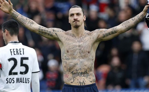 Tại sao các hình xăm trên người Ibrahimovic biến mất?