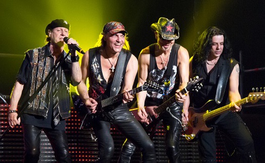 Scorpions gửi lời chào Việt Nam, hẹn sẽ 'thổi bay' sân khấu Monsoon