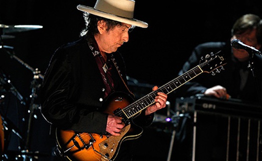 New York Times: 'Bob Dylan không cần Nobel Văn học, song nền văn học cần Nobel'