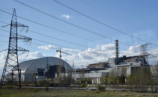 Ukraine hoàn thành "quan tài thép" khổng lồ chụp lên nhà máy điện hạt nhân Chernobyl