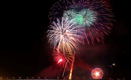 Đà Nẵng chính thức công bố Lễ hội pháo hoa 2017 kéo dài 2 tháng
