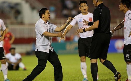 'Người hùng' AFF Cup không vô can trong 'trò hề' của cầu thủ Long An