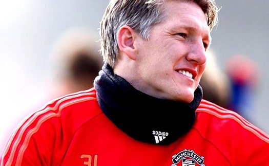 Schweinsteiger bị Mourinho 'ngược đãi', nhưng đã chiến đấu để trở lại rất đáng nể