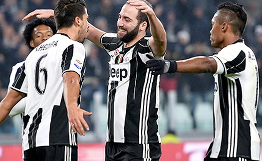 Juventus cần một chiến thắng trước Napoli để khẳng định