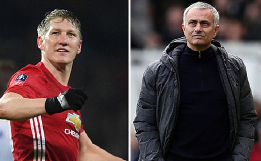 Vì sao Mourinho có thể phải trả giá vì để Schweinsteiger ra đi?