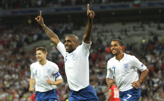 Jermain Defoe là sự bỏ lỡ đáng tiếc của Tam sư