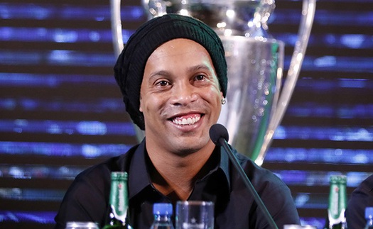 Ronaldinho: 'Bóng đá cho tôi tất cả, không lấy đi thứ gì'