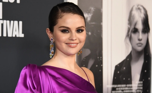 Selena Gomez xin lỗi sau phát ngôn về bạn thân Taylor Swift