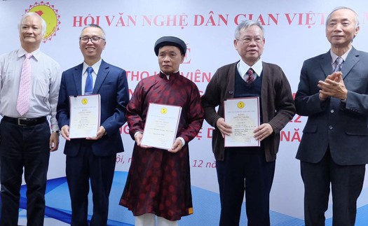 37 công trình, tác phẩm được trao Giải thưởng Văn nghệ dân gian năm 2022