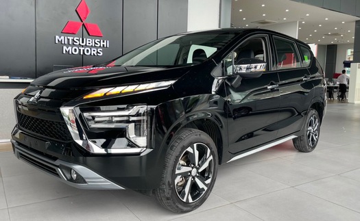 Mitsubishi Xpander ngày càng bỏ xa đối thủ, Veloz khó có 'cửa' bám đuổi khi chỉ còn tháng cuối năm