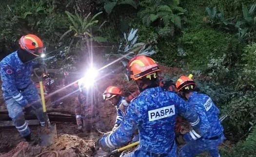 Vụ lở đất ở Malaysia: Ít nhất 2 người thiệt mạng, 51 người mất tích