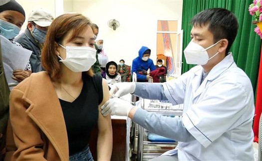 Ca mắc mới Covid-19 giảm nhẹ; Việt Nam có chiến lược sử dụng vaccine phù hợp, hiệu quả