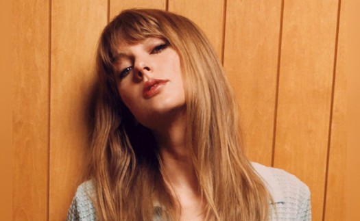 Taylor Swift kết thúc năm 2022 rực rỡ với thành tích bán album 'Midnight'