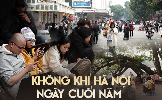 Hà Nội: Người người rủ nhau lên phố tận hưởng không khí ngày cuối năm, cà phê vỉa hè cũng kín khách ngồi 