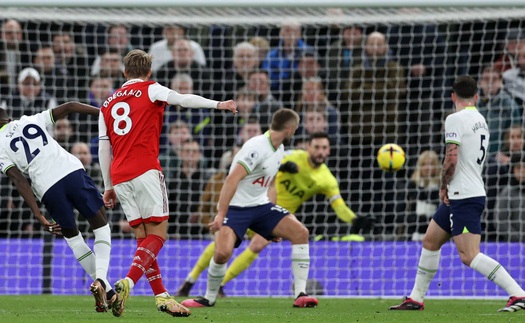 Kết quả bóng đá Tottenham 0-2 Arsenal: Pháo thủ bỏ xa Man City