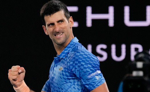 Kết quả Australian Open hôm nay 17/1: Djokovic thắng dễ Carballes 