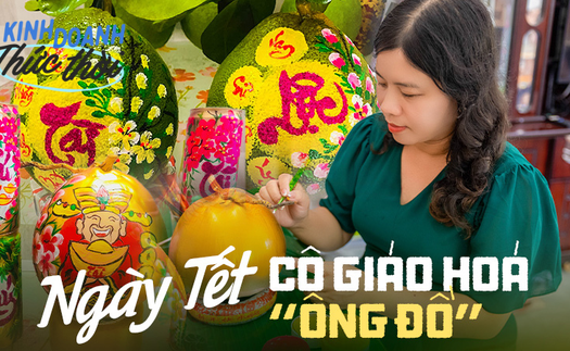 Thức thời mùa Tết: Giáo viên Tiếng Anh trổ tài viết thư pháp lên trái cây và vật phẩm trưng bày ngày Tết mang về "bài toán thu nhập" cực thú vị