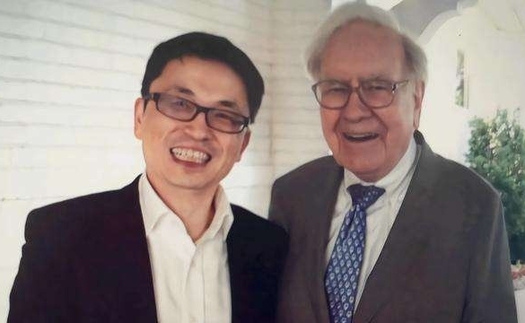 Ông chủ đế chế 500 tỷ NDT từng được Buffett lái xe đến tận nhà đón đi ăn: Nguyên tắc thành công của tôi là đốt cháy 3 'ngọn lửa' này càng sớm càng tốt