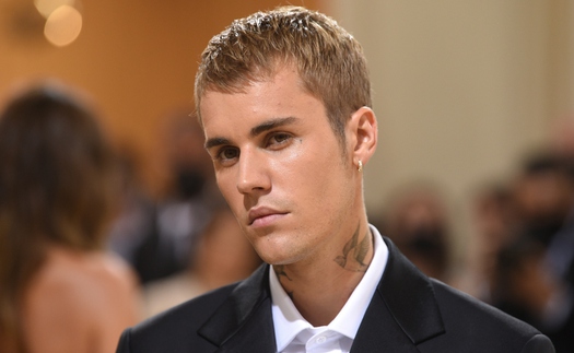 Bán toàn bộ bản quyền bài hát, tài sản Justin Bieber tăng gấp đôi