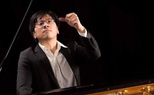 Tài năng trẻ piano Lưu Hồng Quang trình diễn tác phẩm của Beethoven