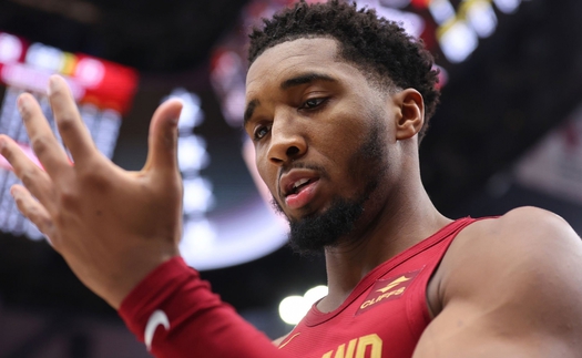 Bước ngoặt bất ngờ trong trận đấu kinh điển của Donovan Mitchell