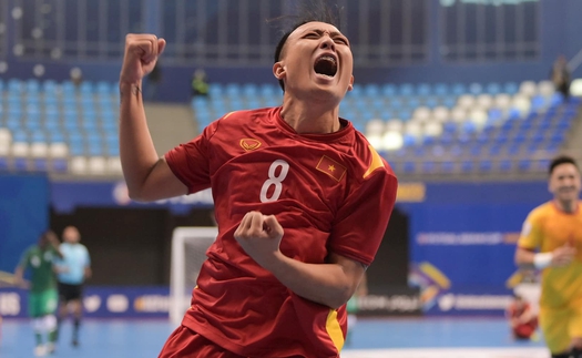 Cầu thủ thuận chân trái lập 2 kỷ lục chưa từng có cho ĐT Việt Nam ở World Cup, khiến FIFA phải khen ngợi  