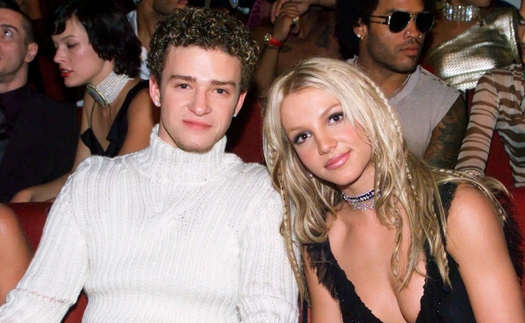 Hồi ký Britney Spears tiết lộ nữ ca sĩ từng có bầu với Justin Timberlake