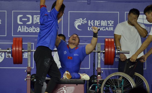 Phá kỷ lục nhưng lực sỹ Việt Nam không bảo vệ được HCV ASIAN Para Games