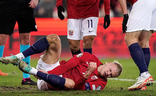 Haaland chấn thương, Man City lo 'sốt vó' trước thêm trận chiến với Liverpool