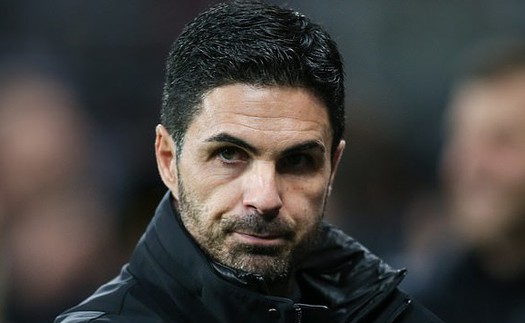 Arsenal có hành động bất ngờ với Arteta sau lời chỉ trích trọng tài ở trận thua Newcastle