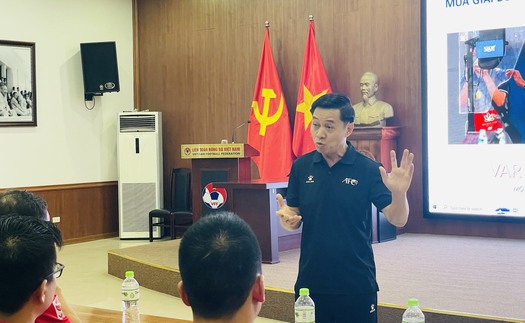 Rút kinh nghiệm vận hành VAR sau 3 vòng đấu đầu tiên V League 2023/24